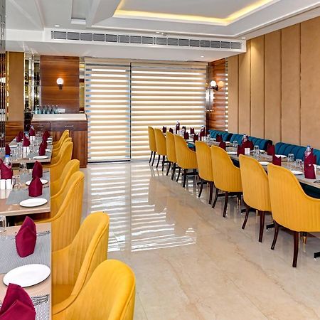 Hotel Classio Royale Αμριτσάρ Εξωτερικό φωτογραφία