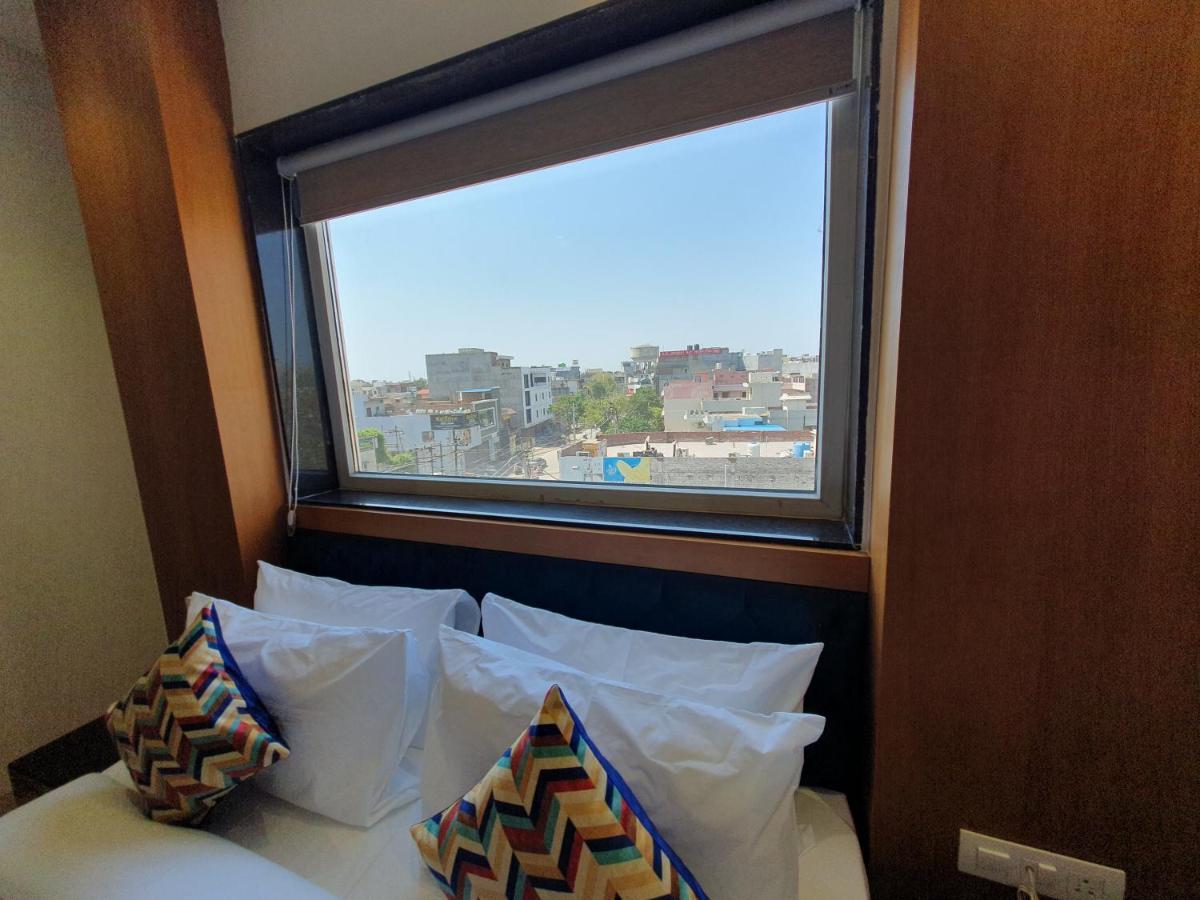 Hotel Classio Royale Αμριτσάρ Εξωτερικό φωτογραφία