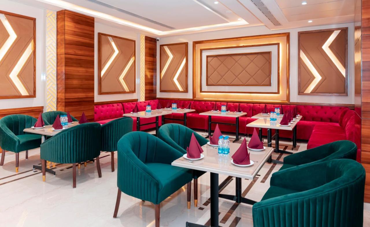 Hotel Classio Royale Αμριτσάρ Εξωτερικό φωτογραφία