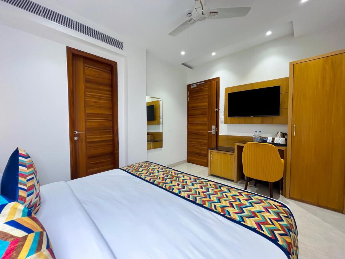 Hotel Classio Royale Αμριτσάρ Εξωτερικό φωτογραφία