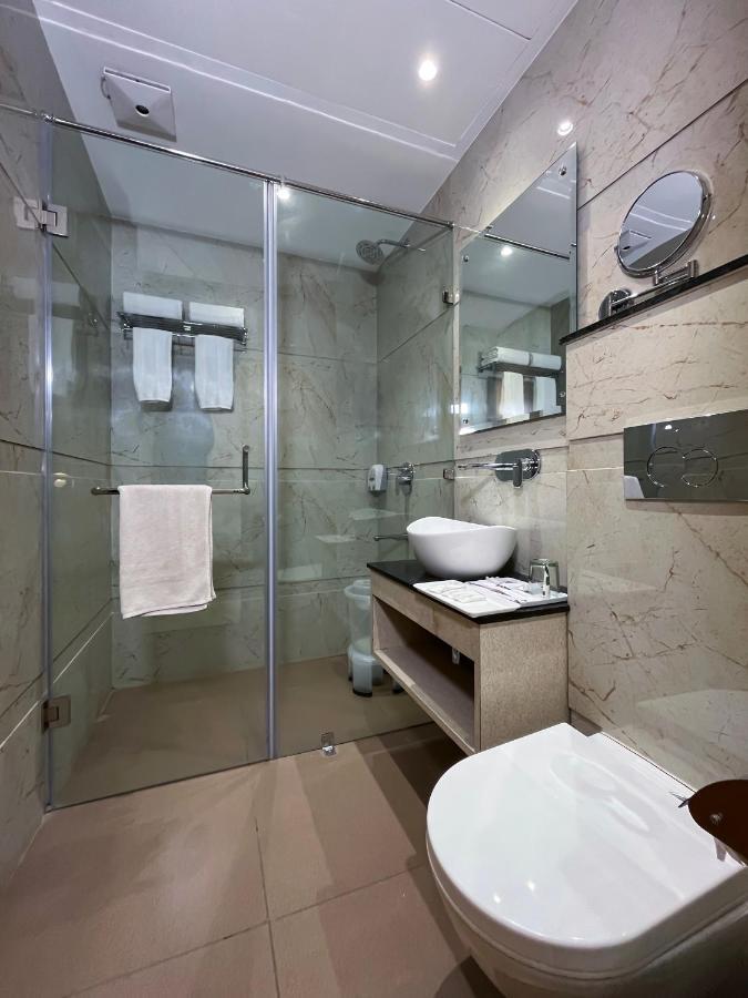 Hotel Classio Royale Αμριτσάρ Εξωτερικό φωτογραφία